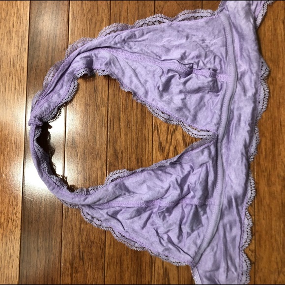 URBAN OUTFITTERS LAVENDER HALTER BRALETTE - Picture 2 of 3